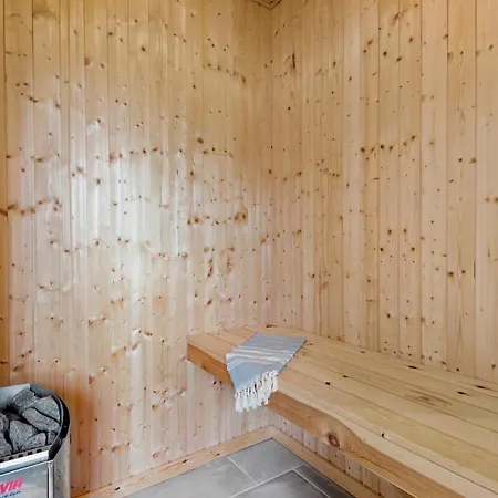 度假居 Amazing In With Sauna Tarm